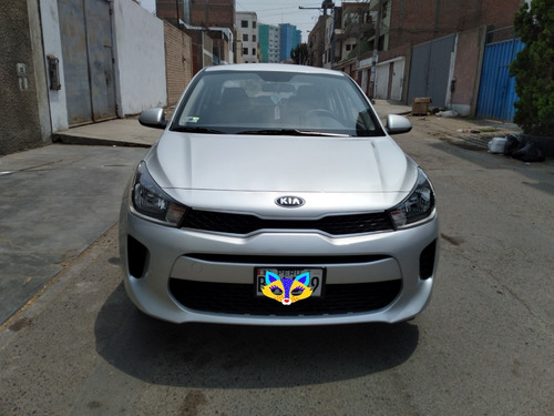 Auto Kia Rio Plata 2018 - $ 12100 Dolares A Tratar