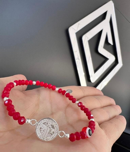 Imagen 4 de 10 de Pulsera Cristal Roja Ojo Y San Benito Plata .925 Agálea