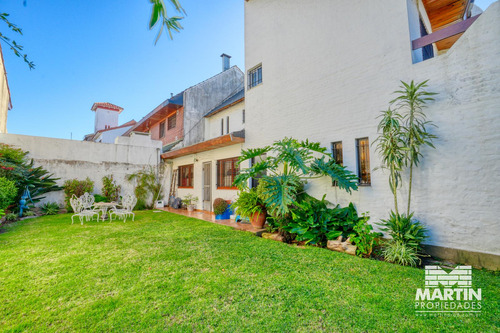 Casa En Venta En Martinez 5 Amb Con Cochera