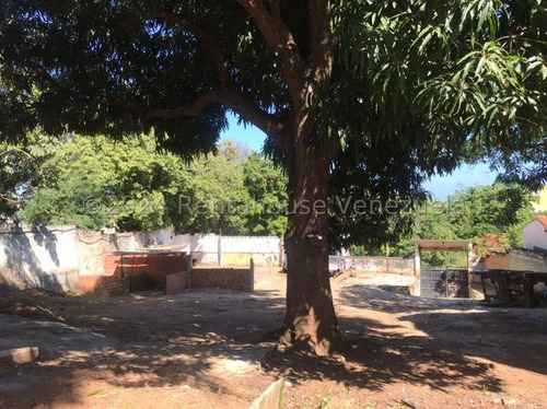 Alquiler De Terreno En Caraballeda Caribe