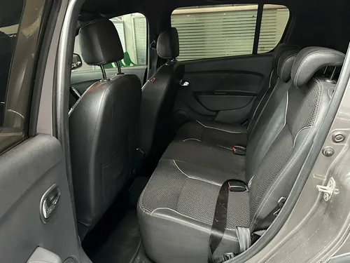 Renault Stepway 1.6 Intense Automática
