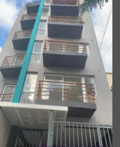 Departamento En Venta En Morón, G.b.a. Zona Oeste, Argentina