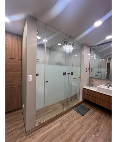 Venta De Lujoso Apartamento En Edificio ¨vista Frontera¨, Lomas De Las Mercedes
