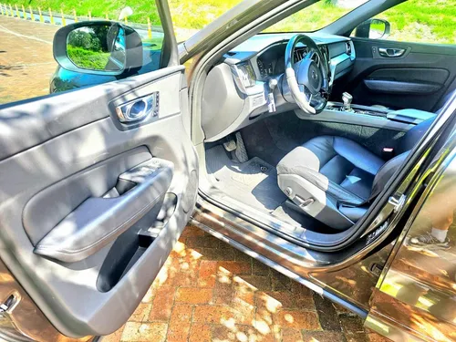 Volvo XC60 2.0 T5 Awd Momentum