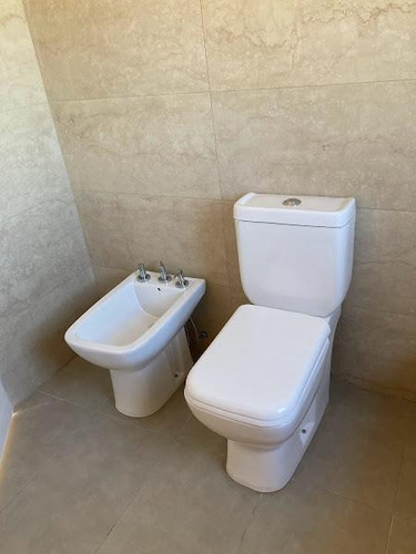 Imagen 19 de 30 de Venta Casa De Diseño En Barrio La Alameda - Canning