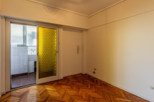 4 Ambientes Con Balcon, Cochera, Baulera Y Dependencia En Palermo/ Belgrano