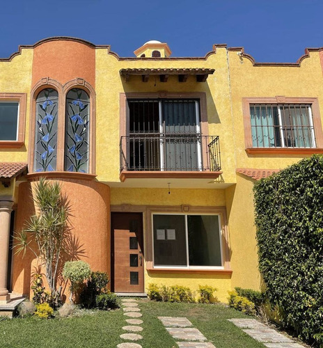 Impecable Casa Conjunto Horizontal Doble Acceso Controlado