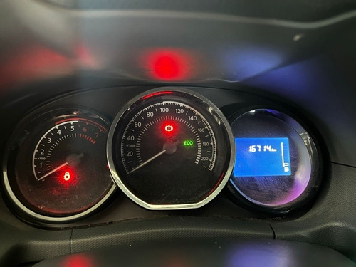 Imagen 8 de 9 de Renault Duster Oroch 2019 2.0 Privilege