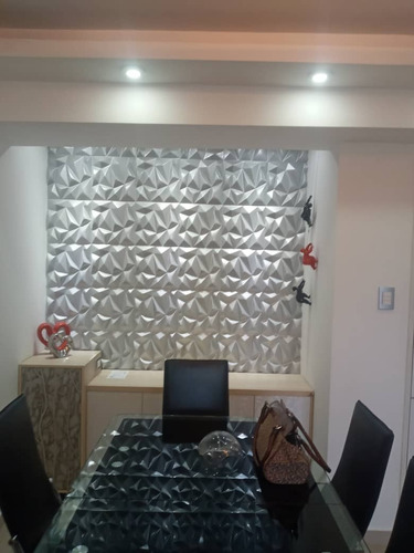 Imagen 2 de 16 de Apartamento En Venta En Urbanización El Centro