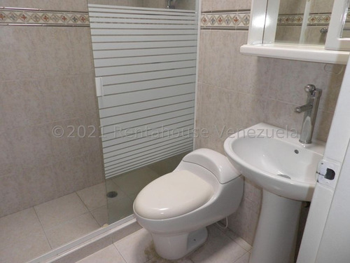 Imagen 11 de 14 de Eloisa Mejia Rentahouse Vende Townhouse En Trigal Norte Valencia 22-12331