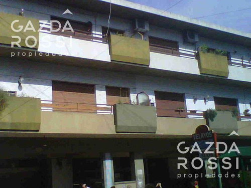 Imagen 2 de 3 de Excelente Cochera En Venta En Adrogue