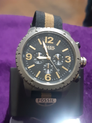 Relógio Fossil Com Pulseira De Nylon 10 Atm