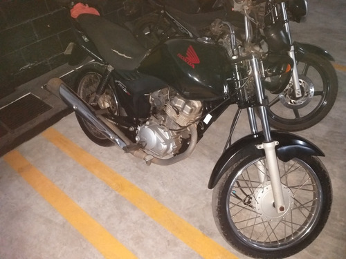 Imagem 1 de 12 de Honda Fan