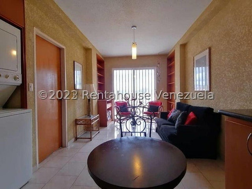 En Venta Acogedor Y Confortable Apartamento Tipo Estudio, Maritza L. Luminoso, Ventilado, Con Agradable Vista Panoramica, 2 4 6 3 4 1 Cuenta Con Sala De Fiesta.