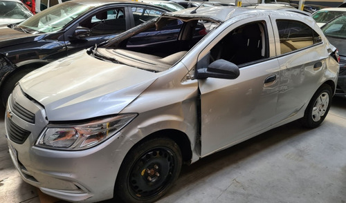 Imagen 2 de 8 de Chevrolet Onix Joy 5p 1.4n Ls T+