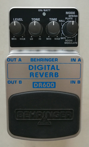 Pedal De Efecto Behringer Digital Reverb Dr600