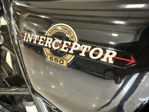 Royal Enfield Interceptor 650 Barcelona Blue