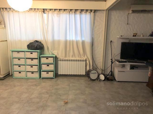 Casa 5 Amb Con Jardin Y Pileta - Martinez