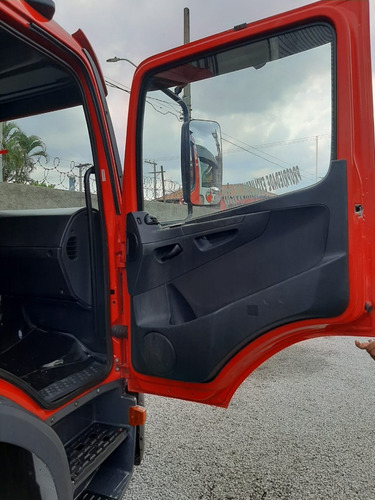 Mercedes Bens 2426 - Ano 2014 - Equipado C/ Frigorífico -20°