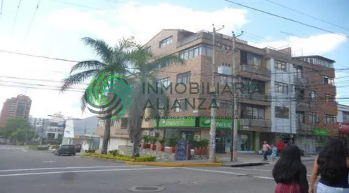 Apartamento En Venta En Cabecera Del Llano. Cod V61581