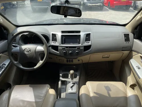 Toyota Fortuner 2.7L AT 2700CC 4X2