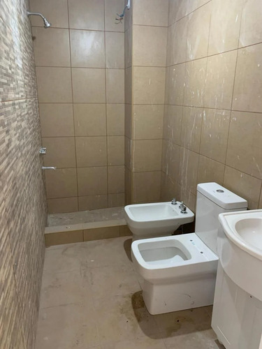 Imagen 6 de 6 de Departamento Dos Ambientes En Portela 95, Lomas De Zamora