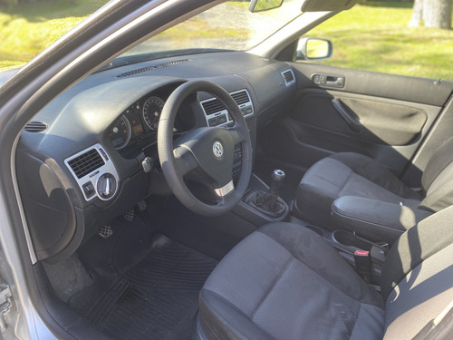 Volkswagen Bora 1.8 T Highline