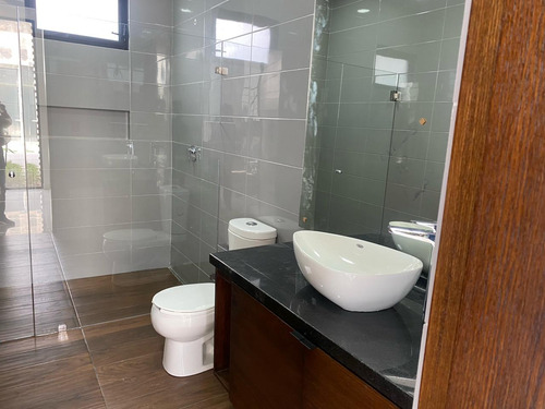 Hermosa Casa En Lomas De Cuernavaca Nueva En Privada Con P