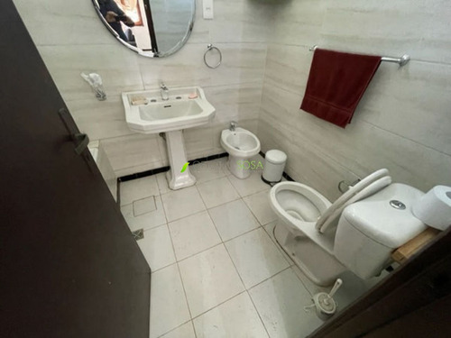 2 Casas , Salon De Fiestas Y Terreno De 1, 6 Hect?reas