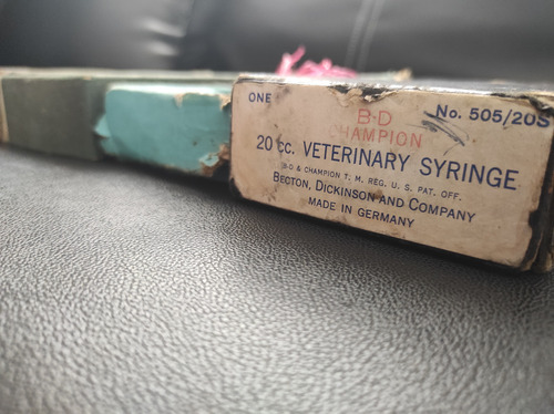 Kit Inyectadoras Uso Veterinario Usadas En Buen Estado (Usado)