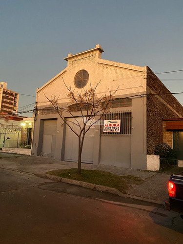 Local Galpon Deposito La Blanqueada Venta Dulcinea Y Luis A. De Herrera Y Pasos Nuevocentro 550m