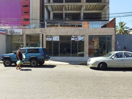 Venta De Estructura Para Edificio De 6 Pisos Con 20 Apartamentos En Avenida Bolivar Porlamar Isla De Margarita