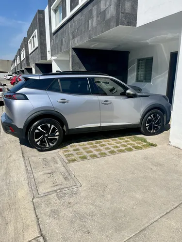 Peugeot 2008 1.2 Puretech Allure Pack