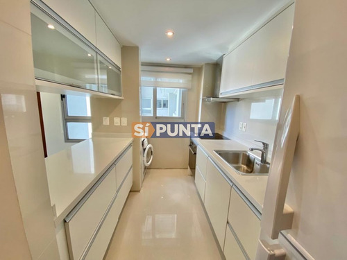 Imagen 3 de 17 de Venta De Apartamento De 2 Dormitorios En Miami Boulevard Punta Del Este