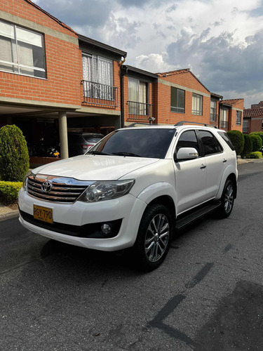 Toyota Fortuner 2.7l 4x2