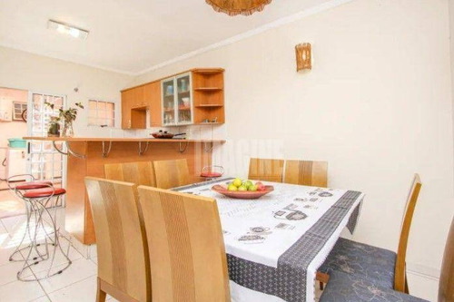 Sobrado No Belém Com 3 Dorms Sendo 1 Suíte, 2 Vagas, 130m² - So0869