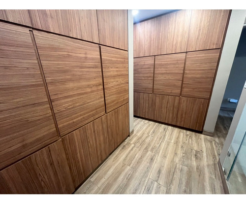 Venta De Lujoso Apartamento En Edificio ¨vista Frontera¨, Lomas De Las Mercedes