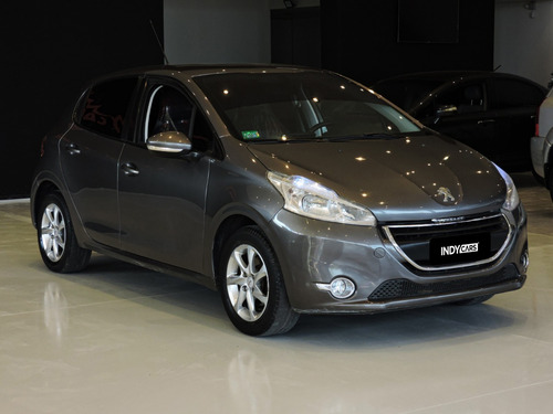 Peugeot 208 Allure 1.5 2013