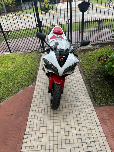 Yamaha R1 2008
