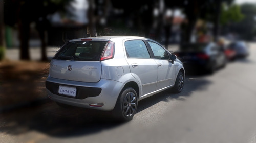 Imagem 6 de 12 de Fiat Punto Attractive 1.4