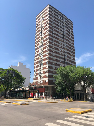 Dueño Vende Sin Comisión! 3 Ambientes Con Vista Al Río. Apto Crédito. Bajas Expensas