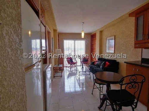 En Venta Acogedor Y Confortable Apartamento Tipo Estudio, Maritza L. Luminoso, Ventilado, Con Agradable Vista Panoramica, 2 4 6 3 4 1 Cuenta Con Sala De Fiesta.