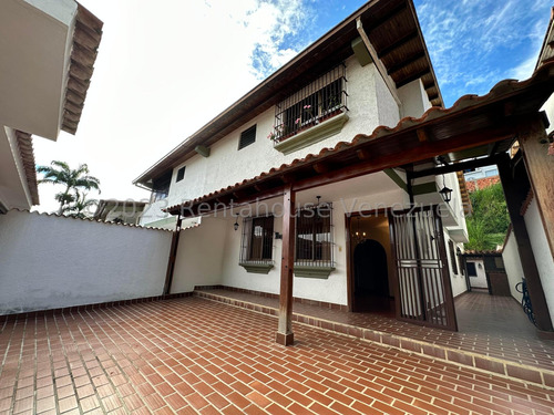 Casa En Venta 247 M2 Lomas De La Trinidad.