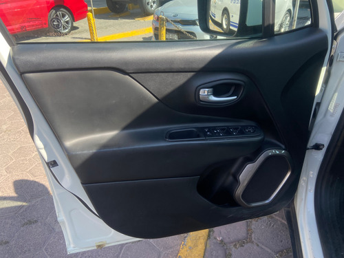 Jeep Renegade limited 4x2 1.8 lts