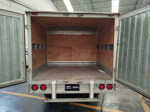Imagen 8 de 12 de Mitsubishi L200