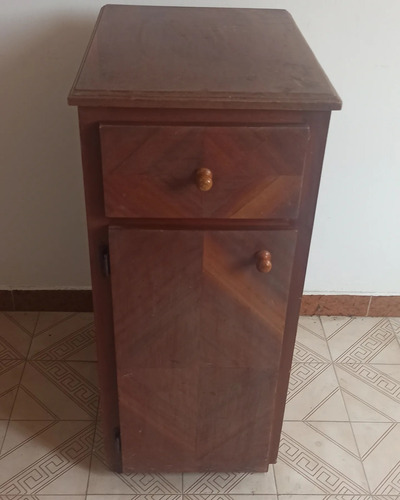 Mueble Multiuso Enmadera Forrado Con Formica (Usado)