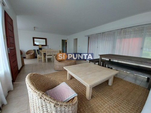 Imagen 4 de 19 de Casa En Venta