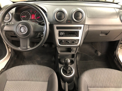 Imagen 9 de 15 de Volkswagen Gol Trend 1.6 Pack I 2014 95.000 Km. Blanco 3p