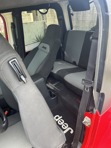 Jeep Wrangler 4.0 Rubicon Techo Duro 4x4 At