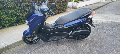 Yamaha N-max Conect